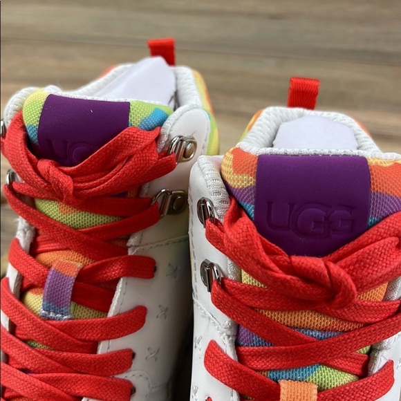 🌿UGG🌿 PRIDE HIGHLAND HI CALI COLLAGE SHOES - Picture 11 of 16